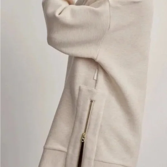 Varley Anthropologie Side Zip Sweatshirt - Picture 2 of 15